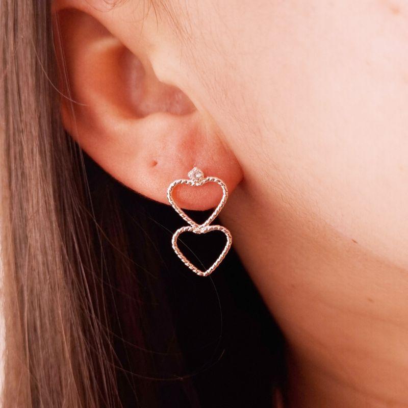 Brinco Dois Corações Banhado a Prata